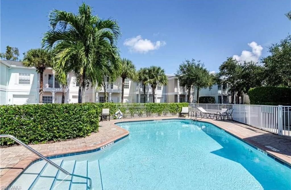 3265 Amanda Ln, Unit 7, Naples, FL 34109 Photo