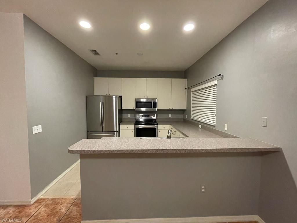 3265 Amanda Ln, Unit 7, Naples, FL 34109 Photo