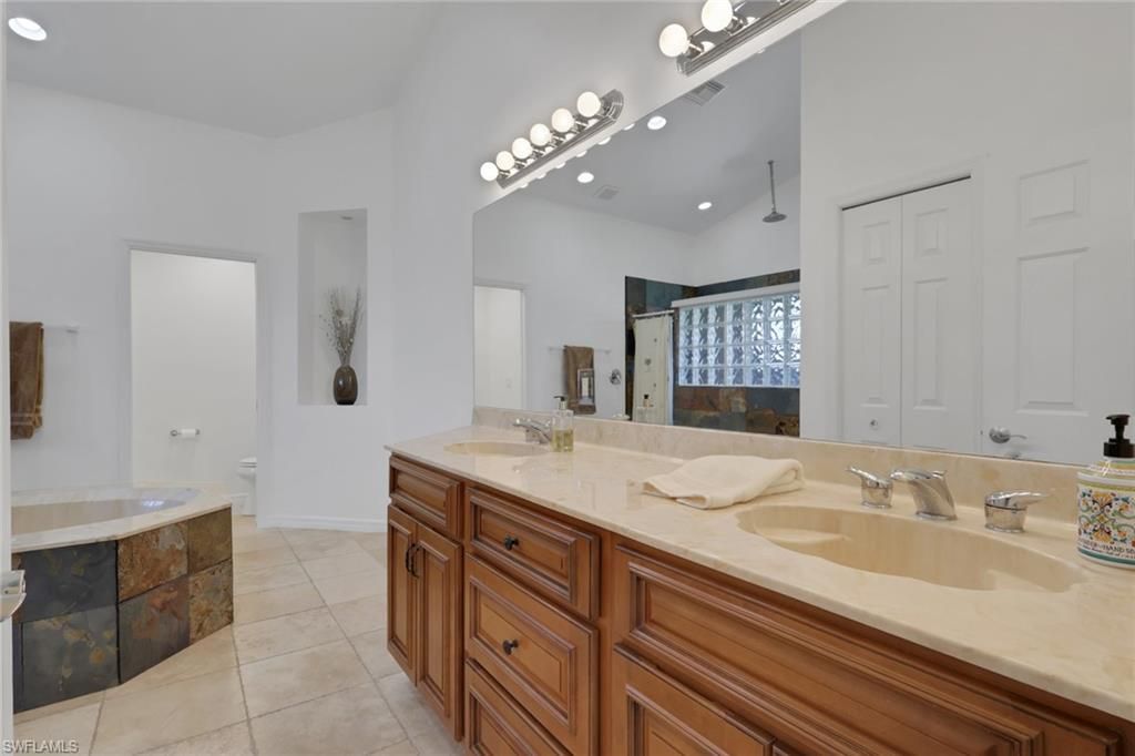1330 11th St Sw, Naples, FL 34117 Photo