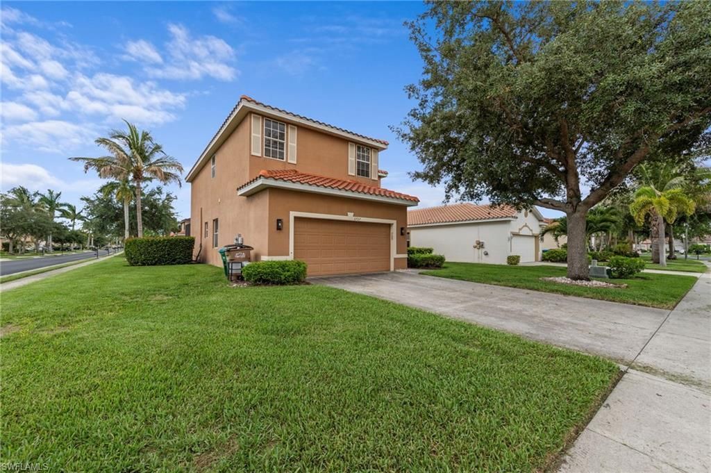 2727 Blue Cypress Lake Ct, Cape Coral, FL 33909 Photo