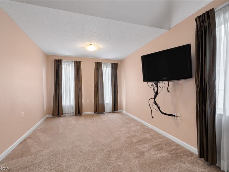 477 Cranleigh Court, Richmond Heights, OH 44143 Photo 17