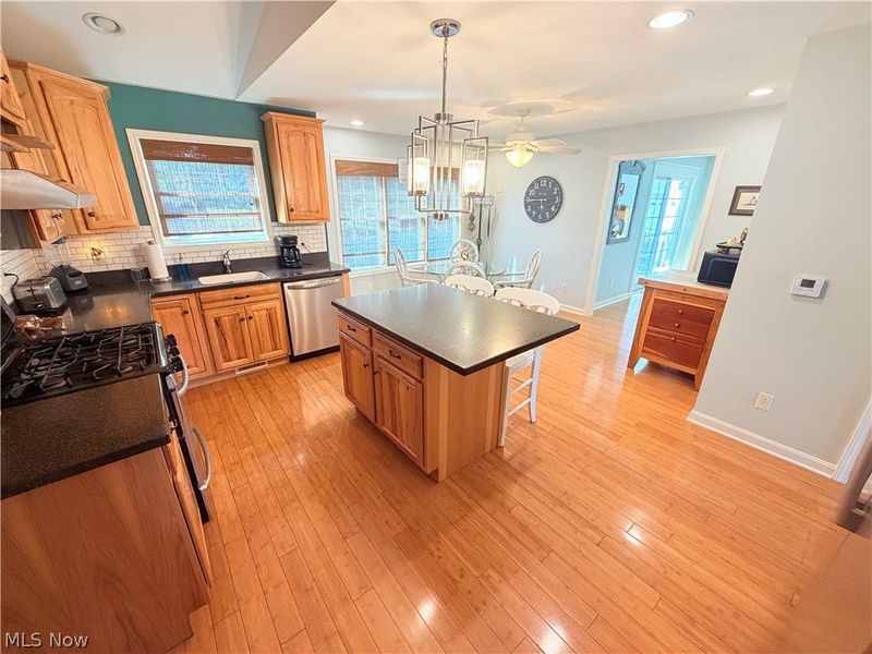 35975 Matoma Boulevard, Eastlake, OH 44095 Photo 15