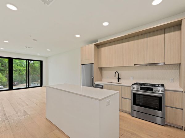 2209 S 1st ST , Unit 223, Austin, TX 78704