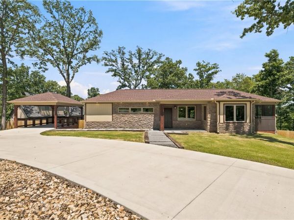 23 Topcliffe Lane , Bella Vista, AR 72715