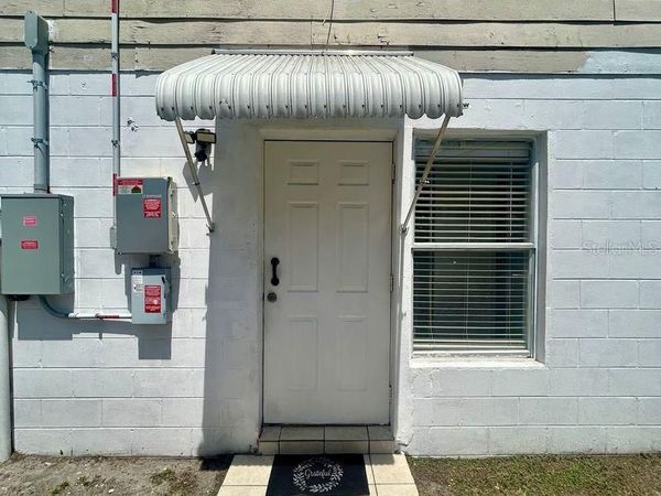 7302 WOODHALL COURT , TAMPA, FL 33634