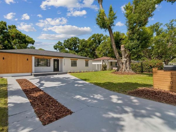 1702 W JOHNSTON AVENUE, TAMPA, FL 33603