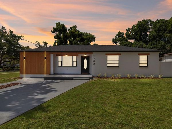 1702 W JOHNSTON AVENUE , TAMPA, FL 33603