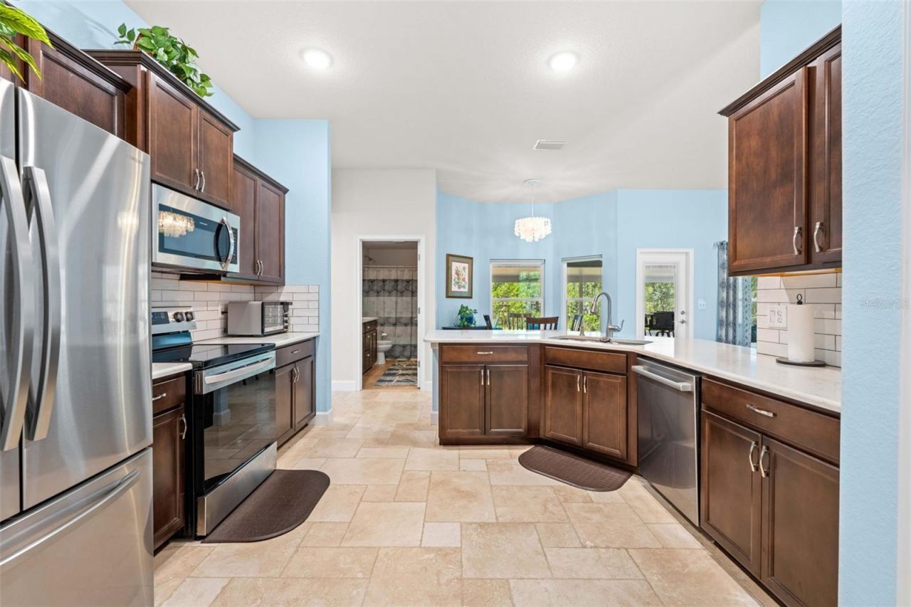8 Dahlia Circle S, Homosassa, FL 34446 Photo