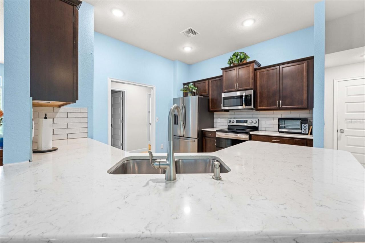 8 Dahlia Circle S, Homosassa, FL 34446 Photo