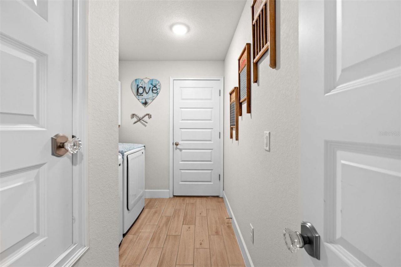 8 Dahlia Circle S, Homosassa, FL 34446 Photo