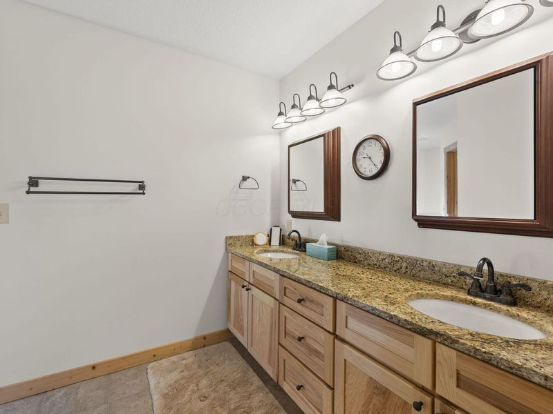 1825 Chickasaw Lane, Sugar Grove, OH 43155 Photo 15