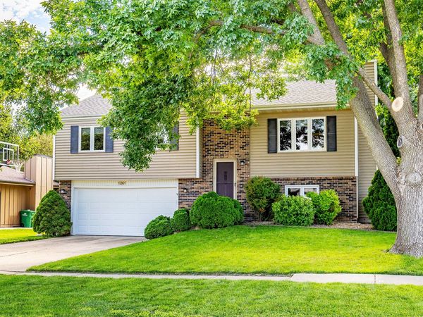 1201 SE Michael Drive , Ankeny, IA 50021