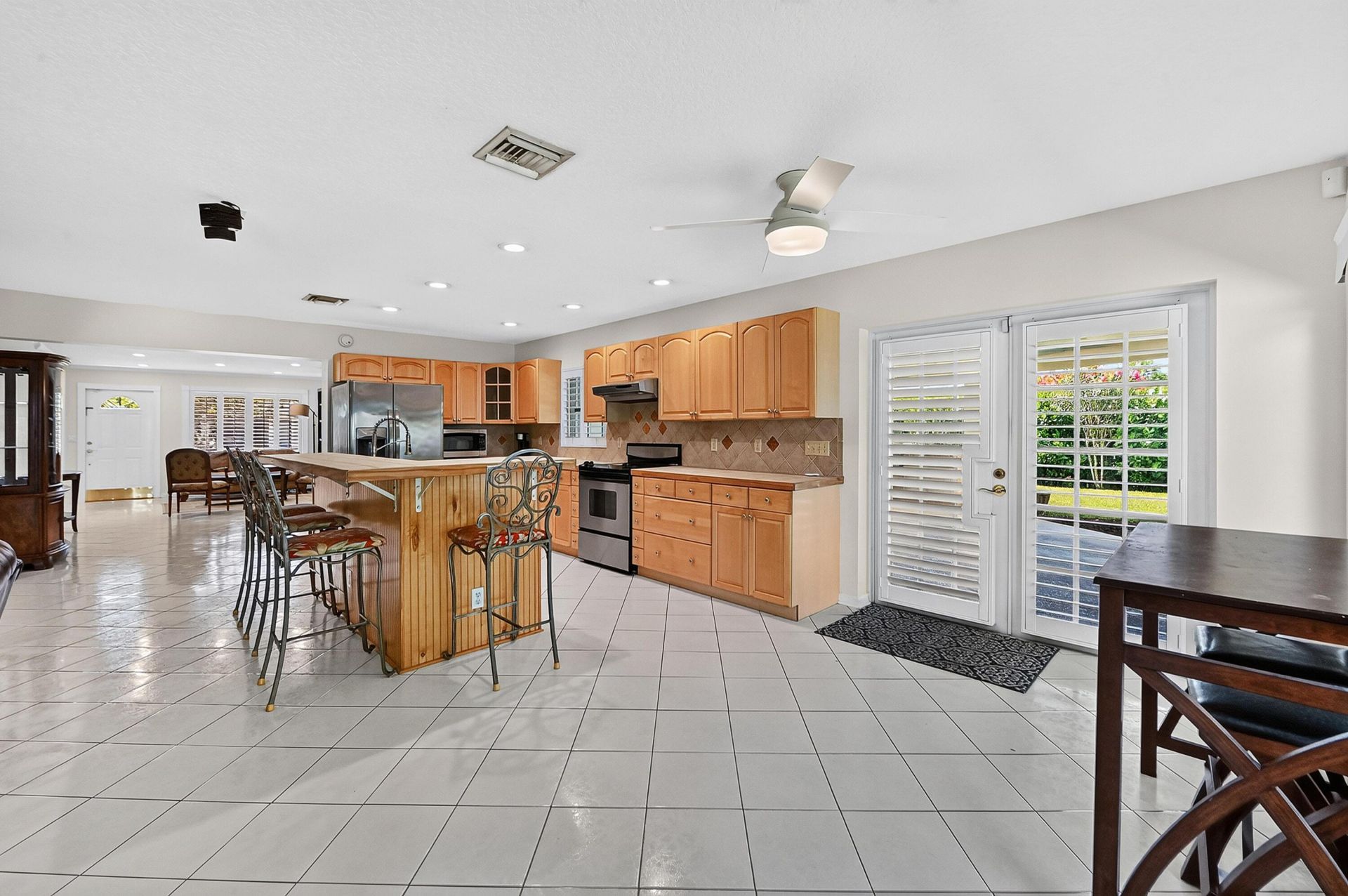 313 Poe Drive, Palm Springs, FL 33461 Photo