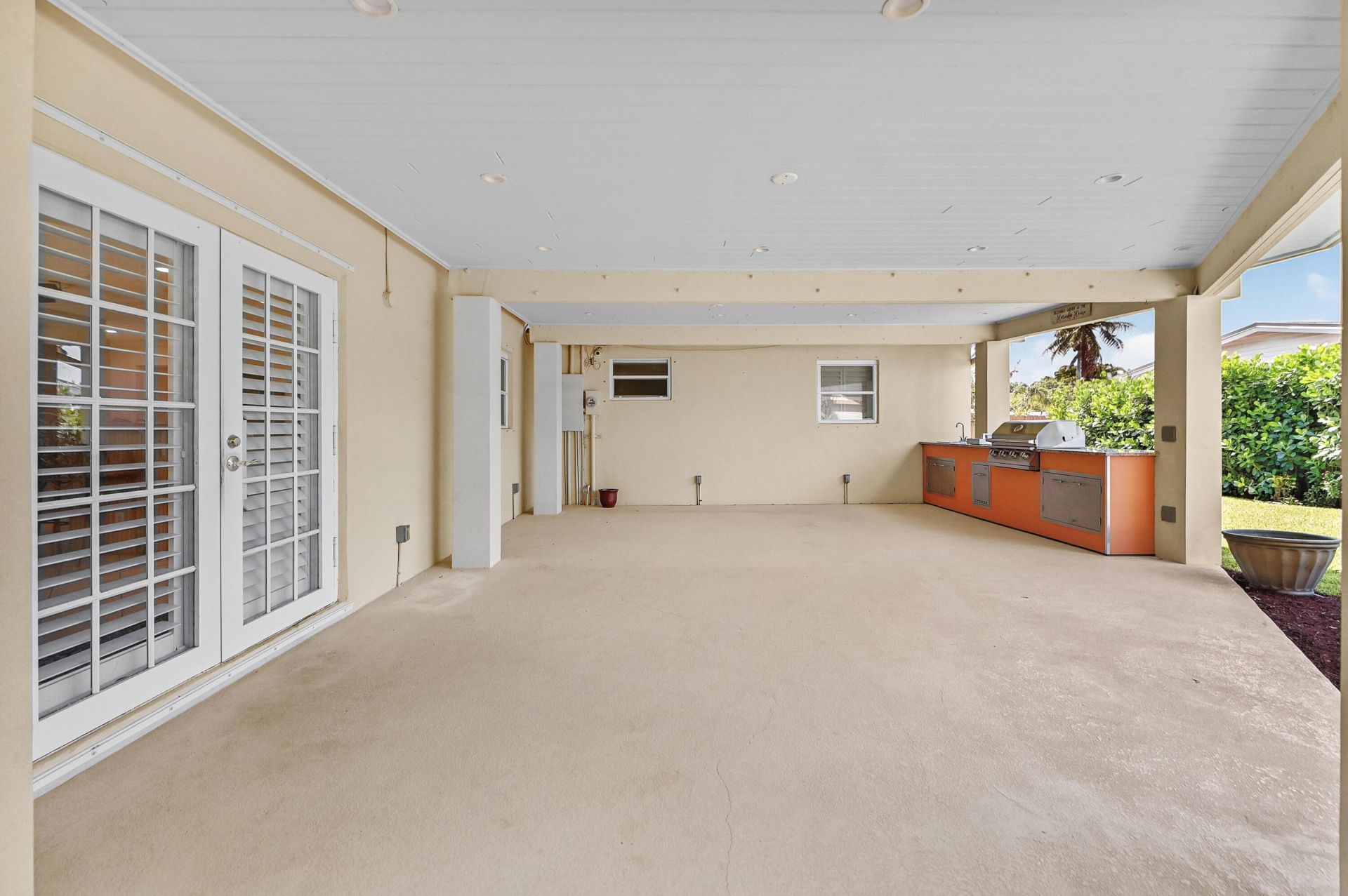 313 Poe Drive, Palm Springs, FL 33461 Photo
