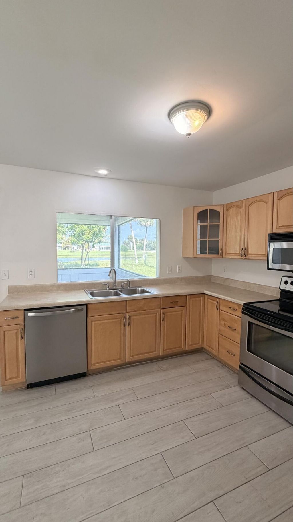 1812 SE Elkhart Terrace, Port Saint Lucie, FL 34952 Photo