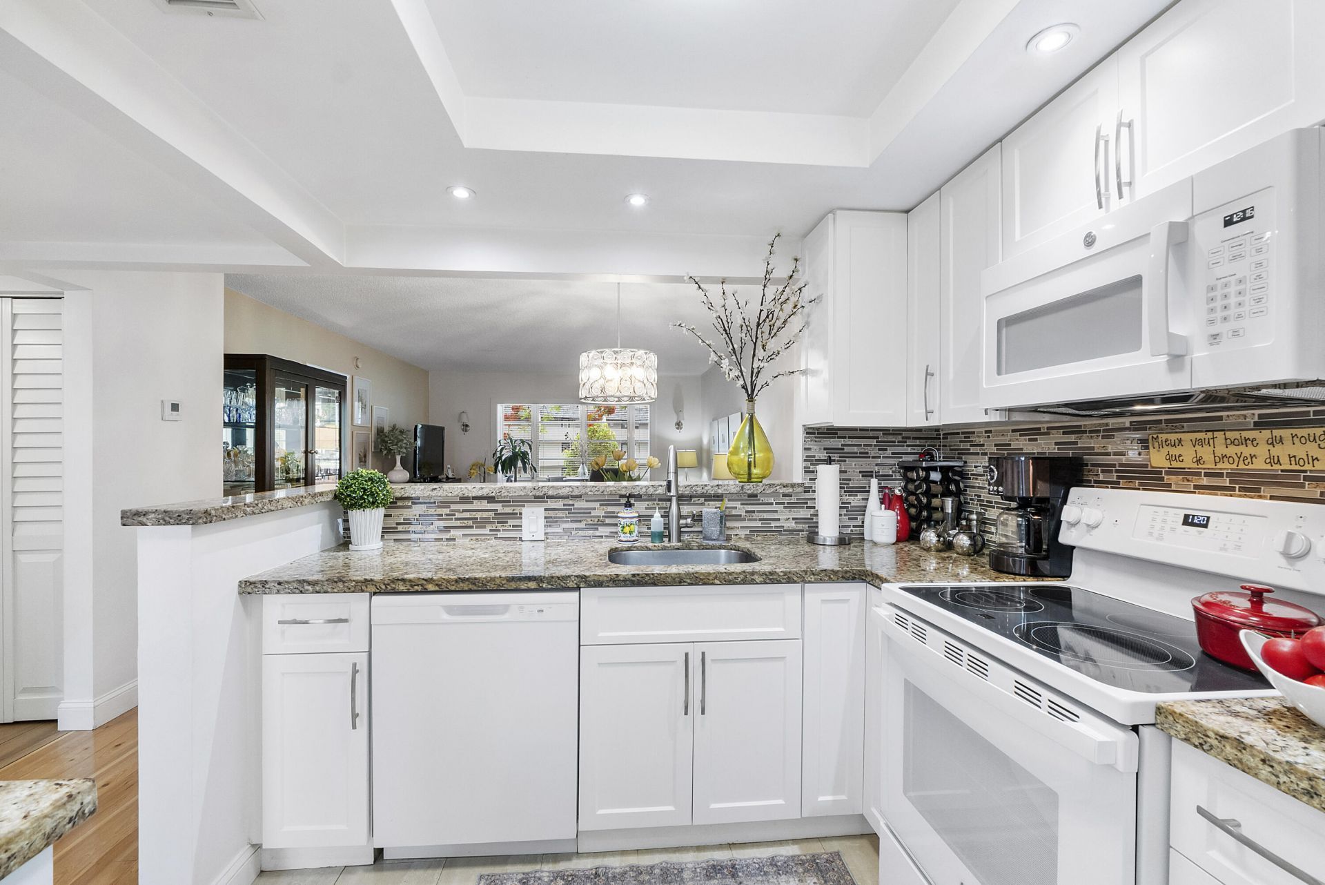 7837 Golf Circle Drive, Unit 212, Margate, FL 33063 Photo
