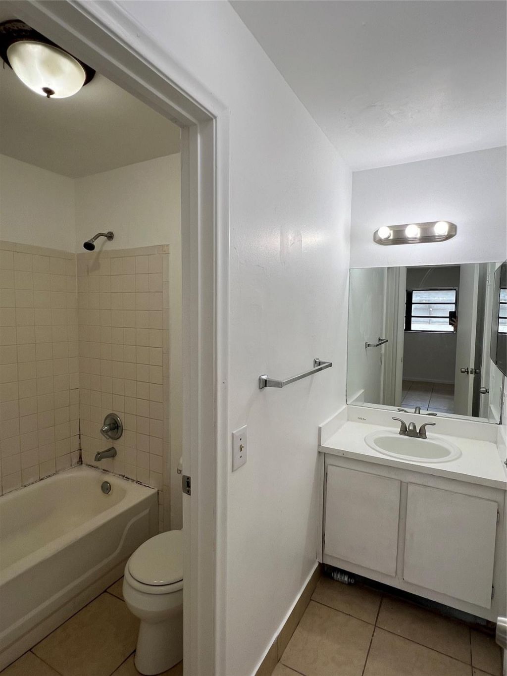 2442 NW 52nd Avenue, Lauderhill, FL 33313 Photo