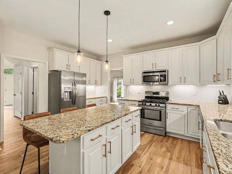 1001 Castlebay Drive, Pierce Twp, OH 45245 Photo 12