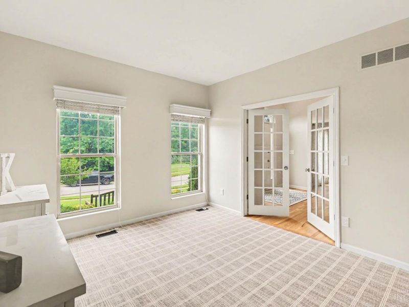 1001 Castlebay Drive, Pierce Twp, OH 45245 Photo 6