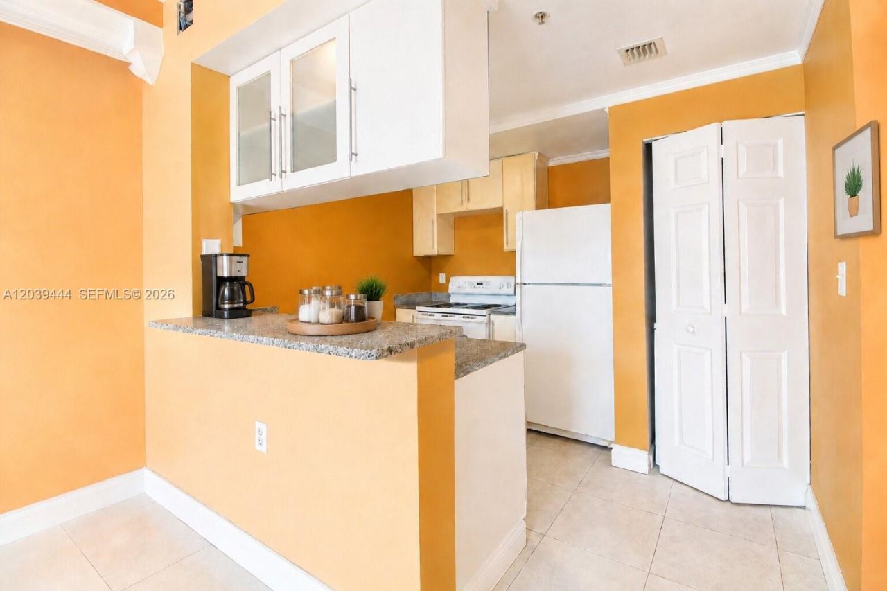 275 NE 18th St , Unit 504, Miami, FL 33132 Photo