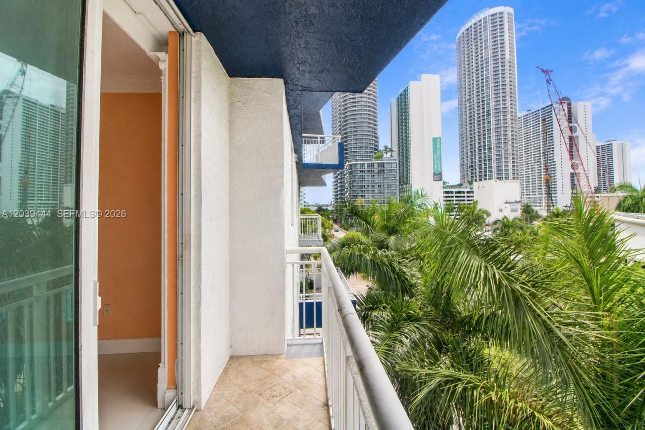 275 NE 18th St , Unit 504, Miami, FL 33132 Photo