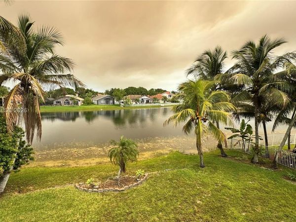 17471 SW 12th St , Pembroke Pines, FL 33029