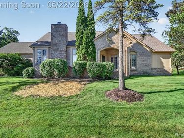 6190 Celeste Road, West Bloomfield Twp, MI 48322