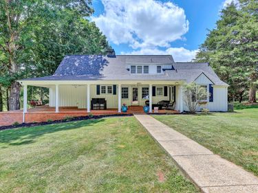 885 S MAIN ST, Rocky Mount, VA 24151