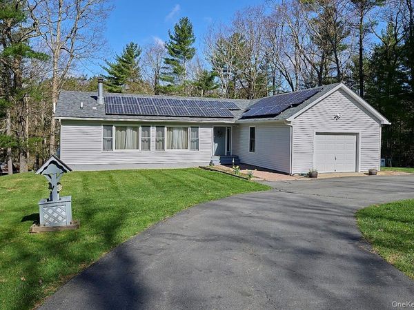 39 Pitio Road , Glen Spey, NY 12737