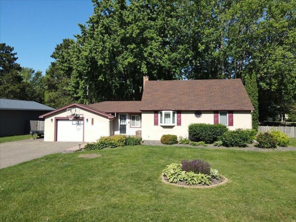 6981 Sunrise Drive, Lino Lakes, MN 55014