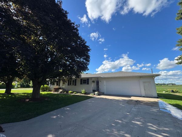 311 Sophia Avenue , Hamburg, MN 55339