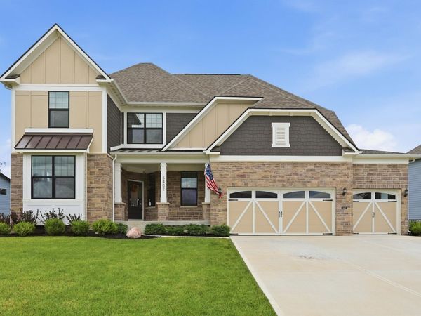 5402 Peachtree Road, Zionsville, IN 46077