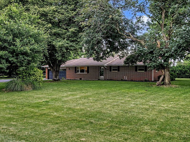 5185 David Drive, Tipp City, OH 45371 Photo 2