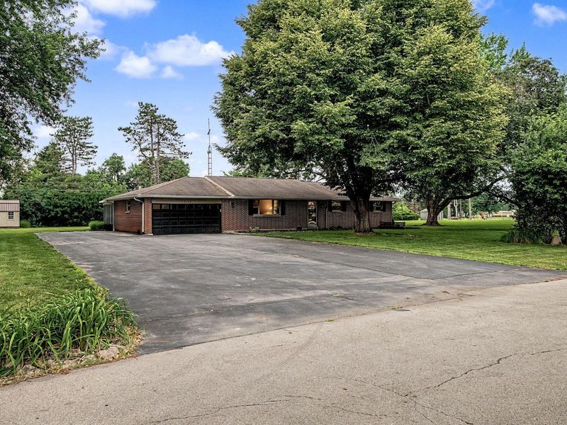 5185 David Drive, Tipp City, OH 45371 Photo 4