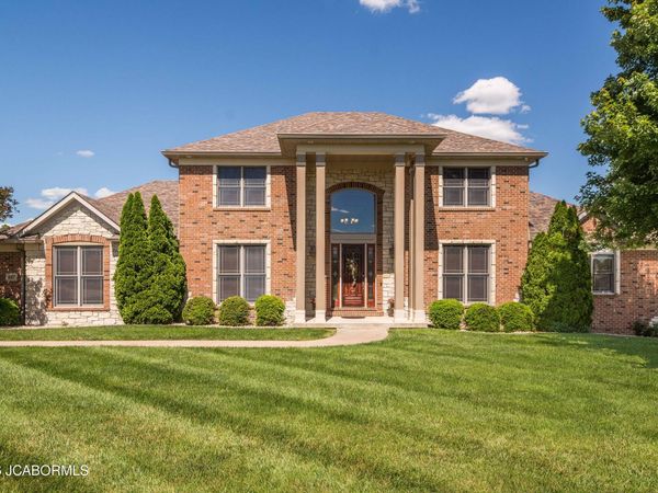 837 SHERWOOD DRIVE, Jefferson City, MO 65109