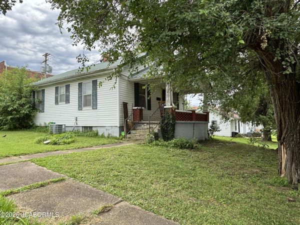 506 N OAK STREET, California, MO 65018