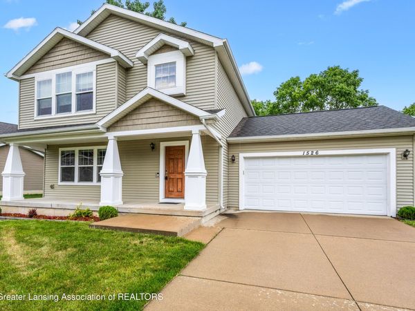 1526 Catalina Drive, Holt, MI 48842