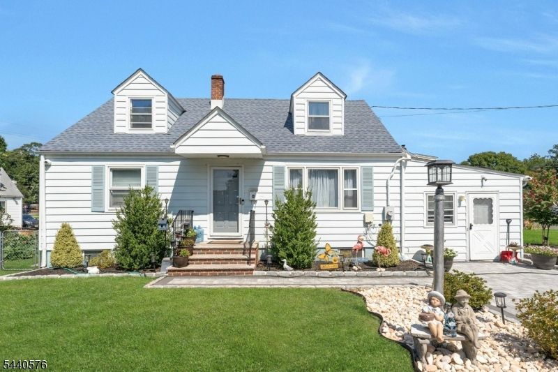 213 Glenside Pl, North Plainfield, NJ 07060 Main Photo