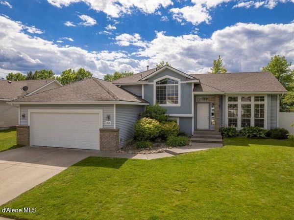2806 W Blueberry CIR , Hayden, ID 83835