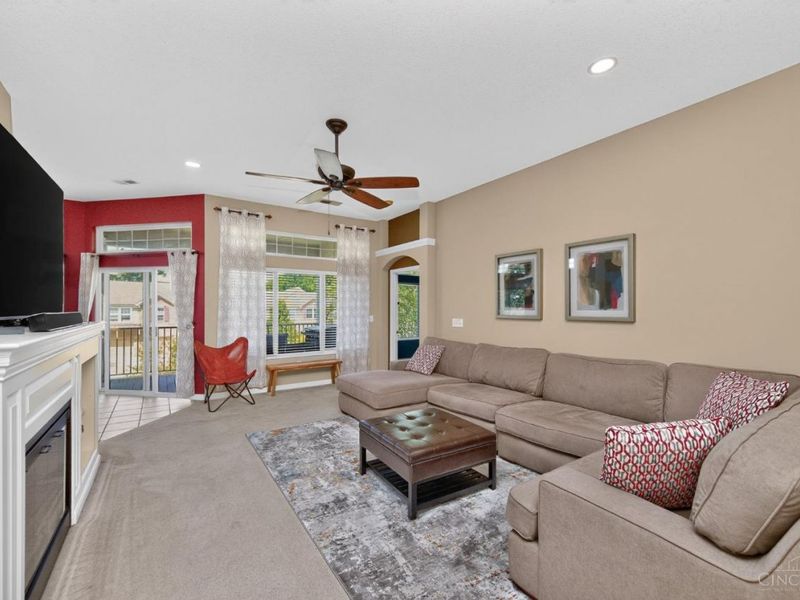 8049 Bridge Point Drive, Unit 24-30, Green Township, OH 45248 Photo 11