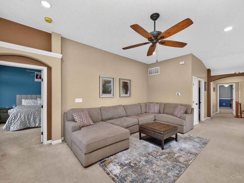8049 Bridge Point Drive, Unit 24-30, Green Township, OH 45248 Photo 14