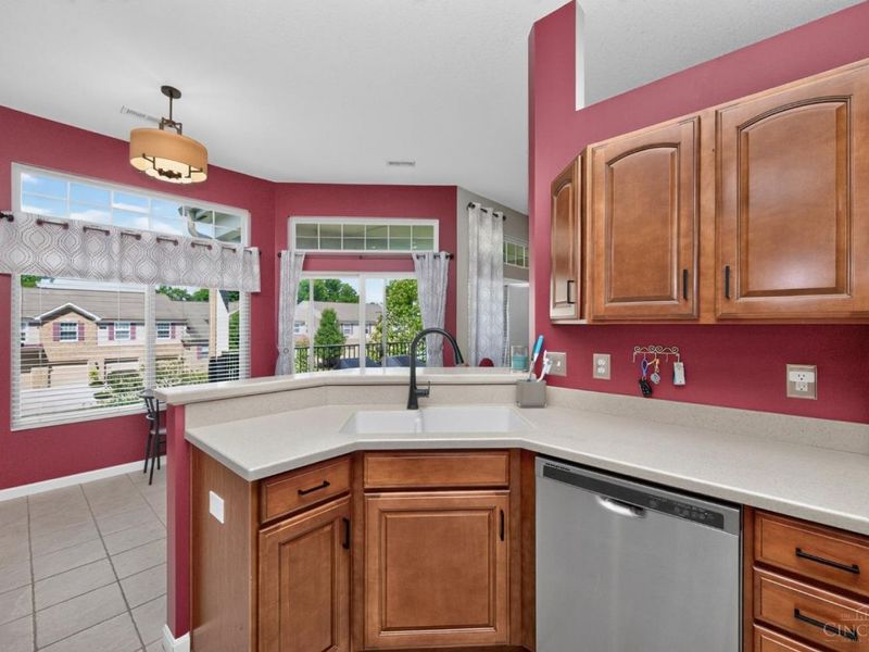 8049 Bridge Point Drive, Unit 24-30, Green Township, OH 45248 Photo 19