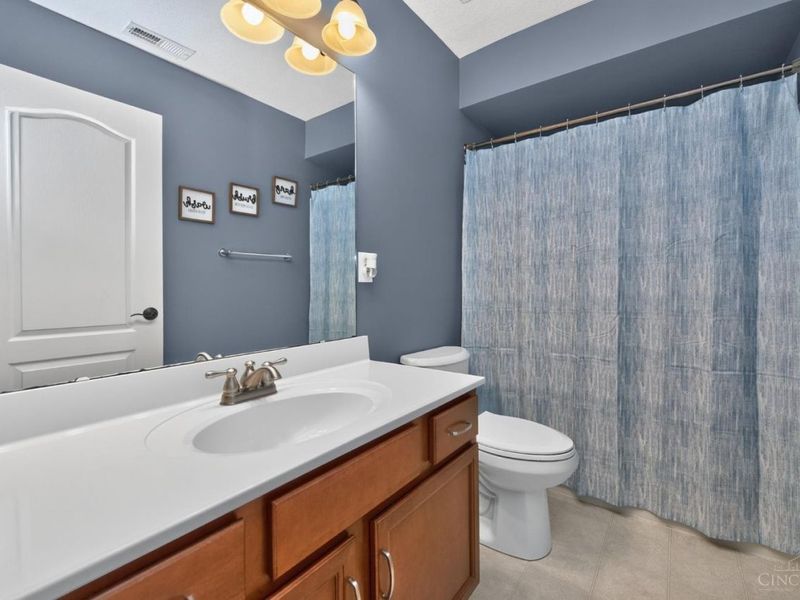 8049 Bridge Point Drive, Unit 24-30, Green Township, OH 45248 Photo 38