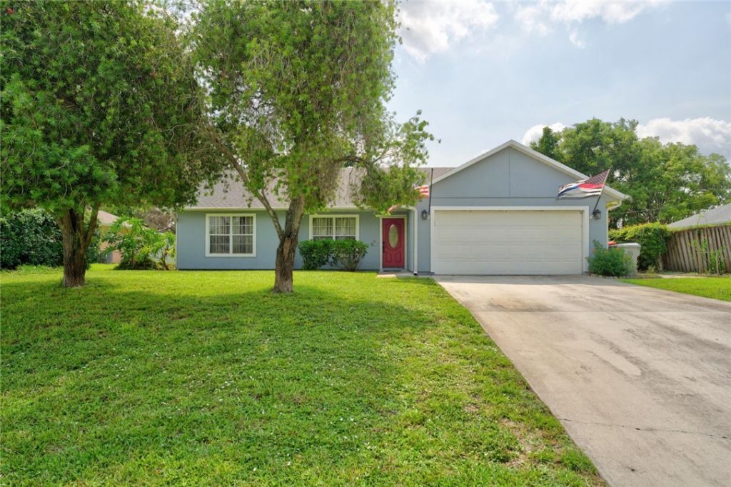 2056 16th Avenue Sw, Vero Beach, FL 32962 Photo