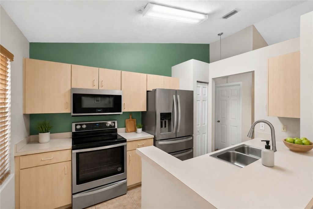 2056 16th Avenue Sw, Vero Beach, FL 32962 Photo