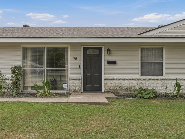 715 SE 7th Street, Walnut Ridge, AR 72476