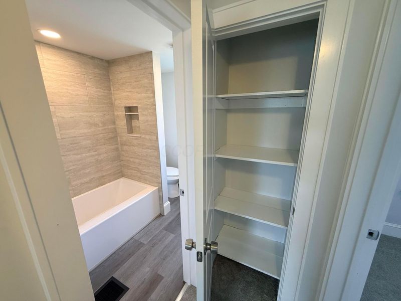 512 E Woodrow Avenue, Columbus, OH 43207 Photo 13