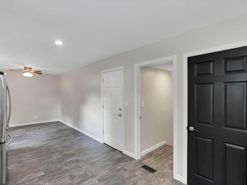 1024 Discovery Drive, Columbus, OH 43085 Photo 17