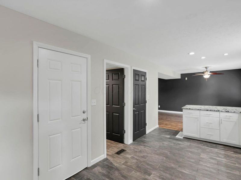 1024 Discovery Drive, Columbus, OH 43085 Photo 18