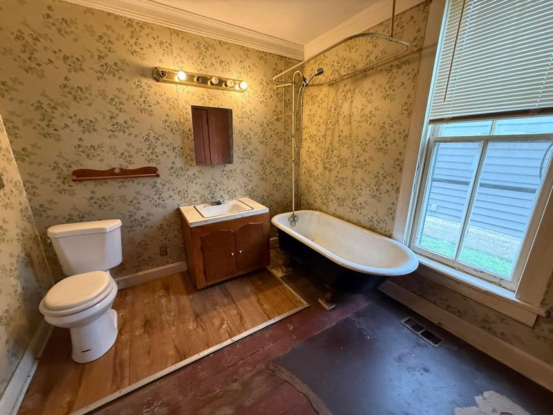 269 W Main Street, West Jefferson, OH 43162 Photo 13